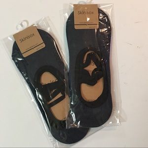 Two pairs Skinisox Active No show No slip Socks